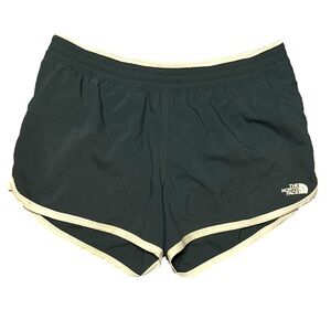 The North Face Women's Green Athletic Shorts Medium